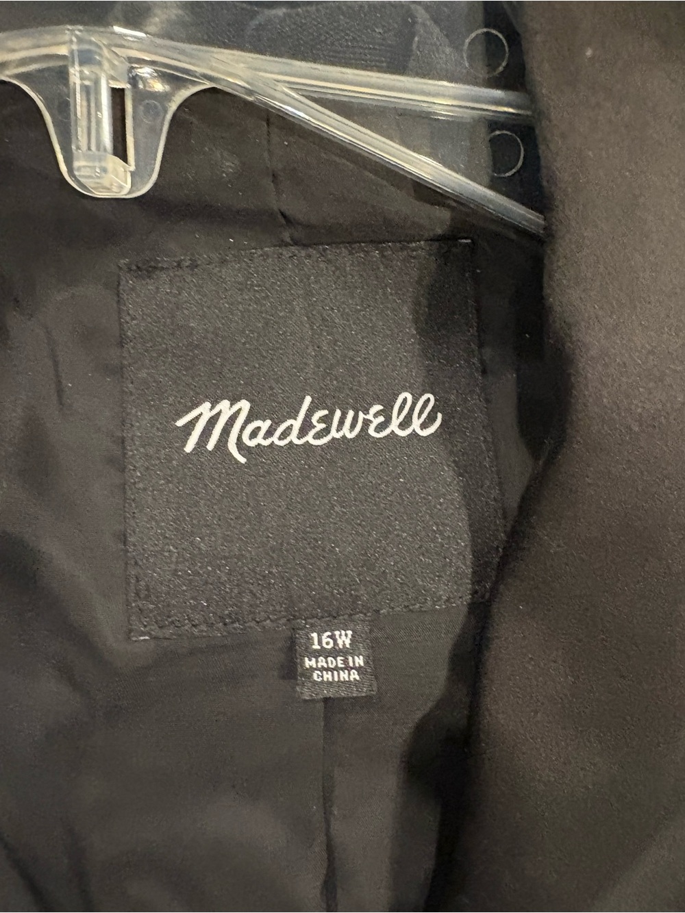 Madewell Oversized Black Satin Blazer - Women's Jacket. Size 16W. - Picture 4 of 4